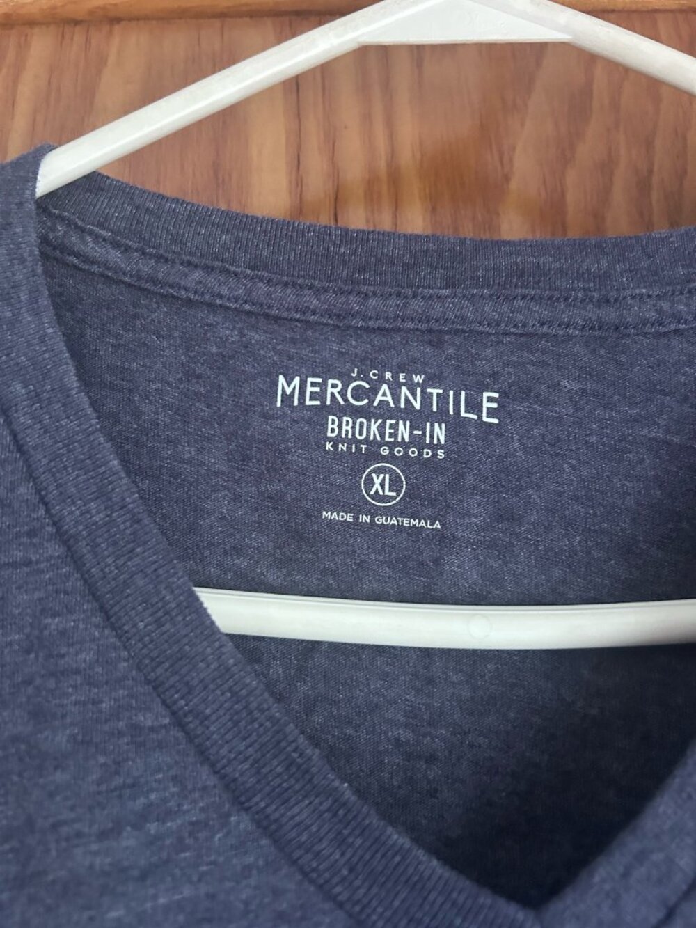 J. Crew Mercantile Broken-In V- Neck Blue Gray Men’s T-shirt Size XL - Picture 3 of 3